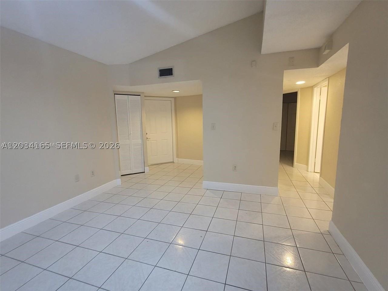 9673 Sw 138th Ave #QD1R - Photo 5 of 18
