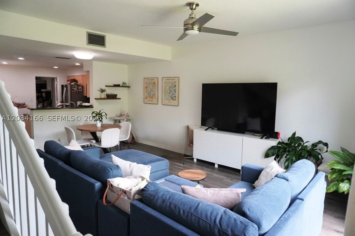 1564 Veracruz Ln #1564 - Photo 6 of 17