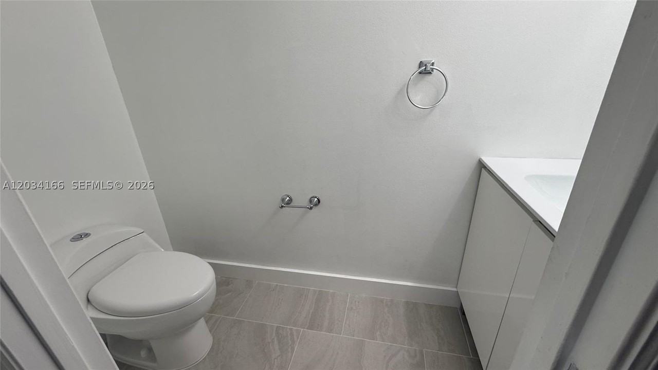 1564 Veracruz Ln #1564 - Photo 7 of 17