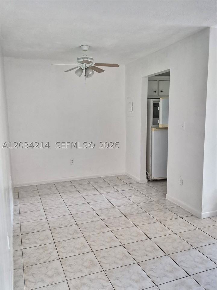 1826 Cleveland St #2 - Photo 4 of 14