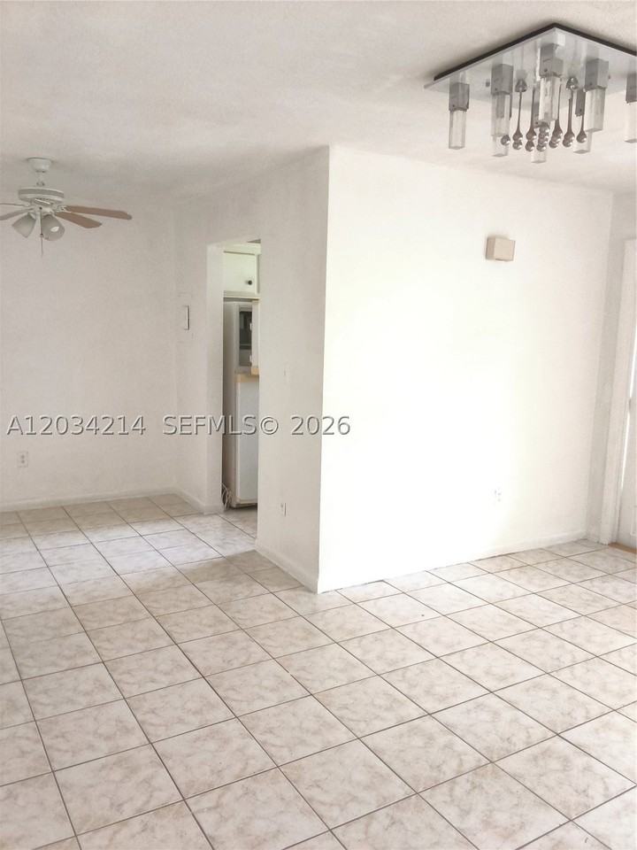 1826 Cleveland St #2 - Photo 6 of 14