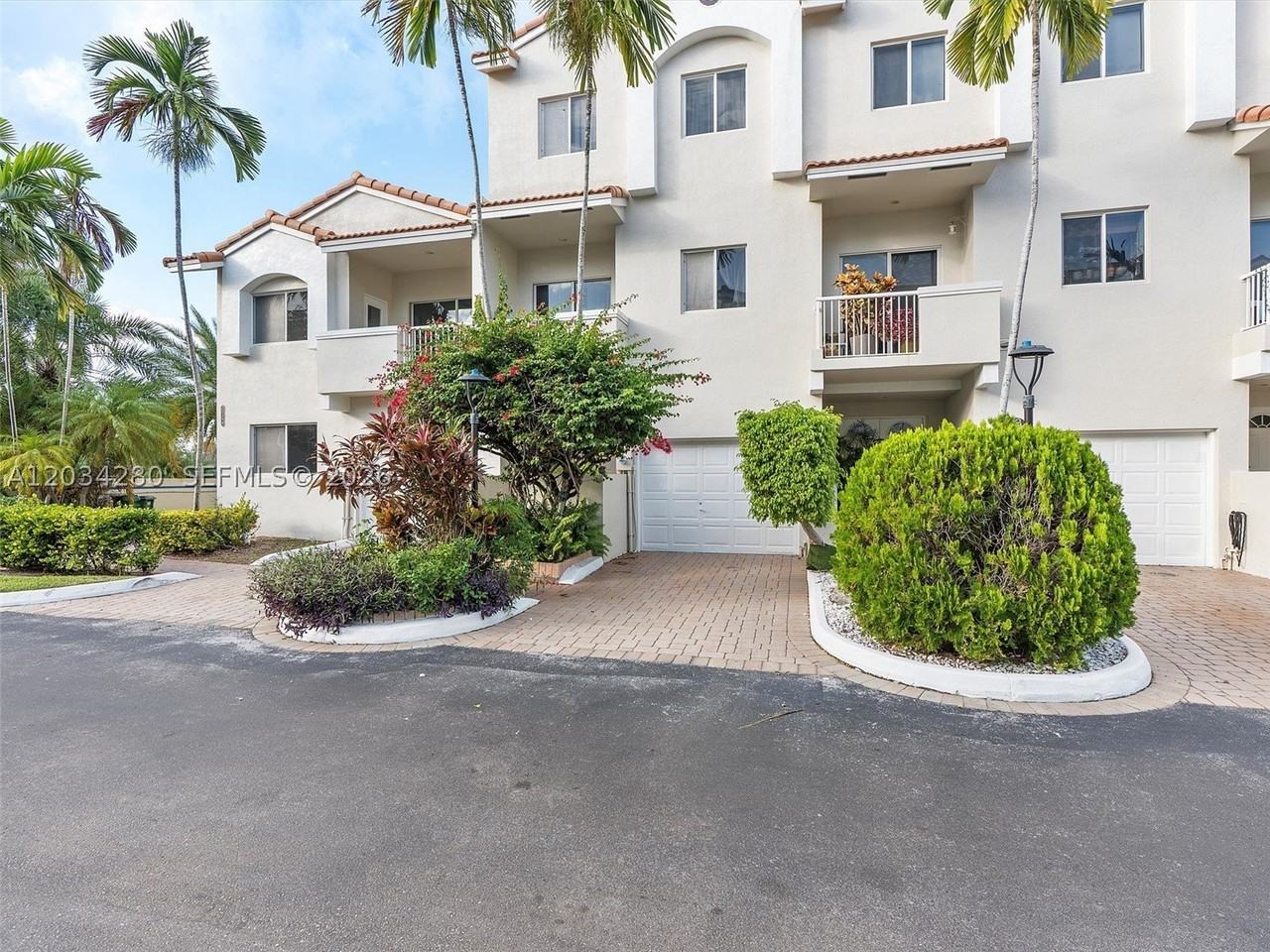 21399 Marina Cove Cir #M12 - Photo 2 of 46