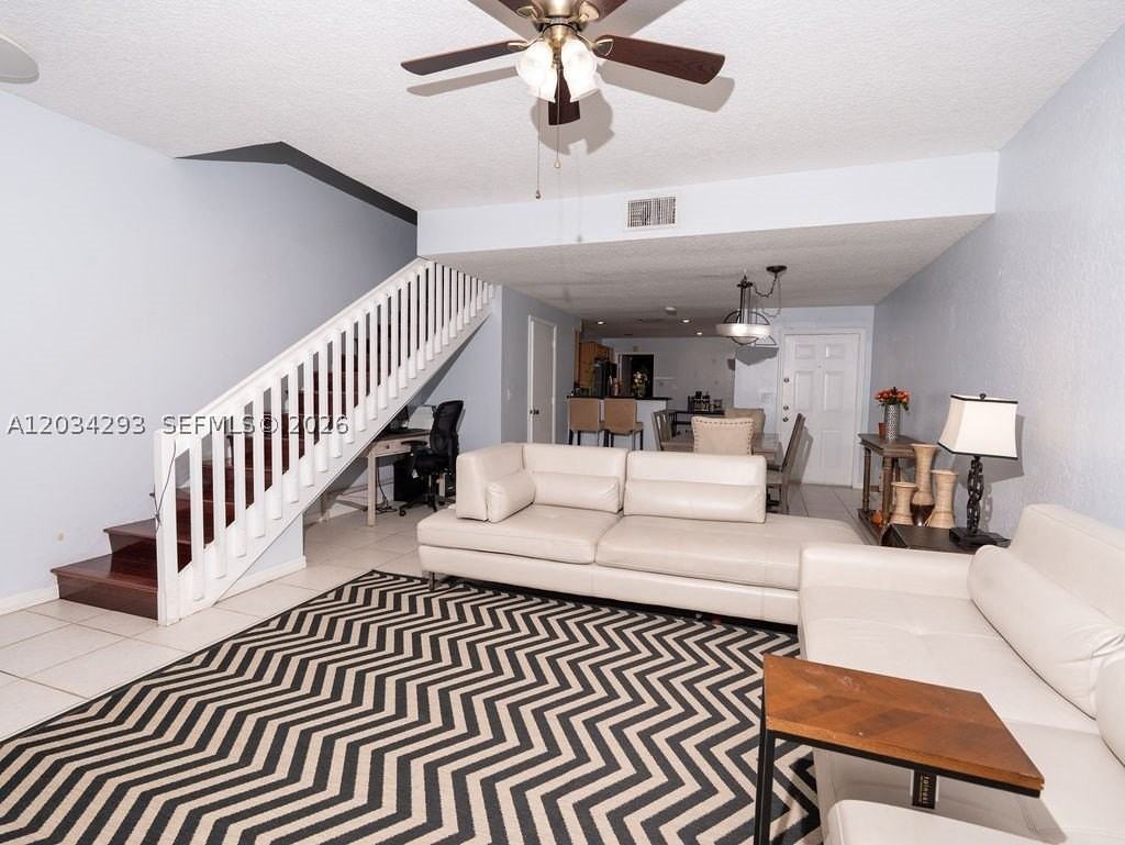 1611 Veracruz Ln #5-17 - Photo 4 of 32