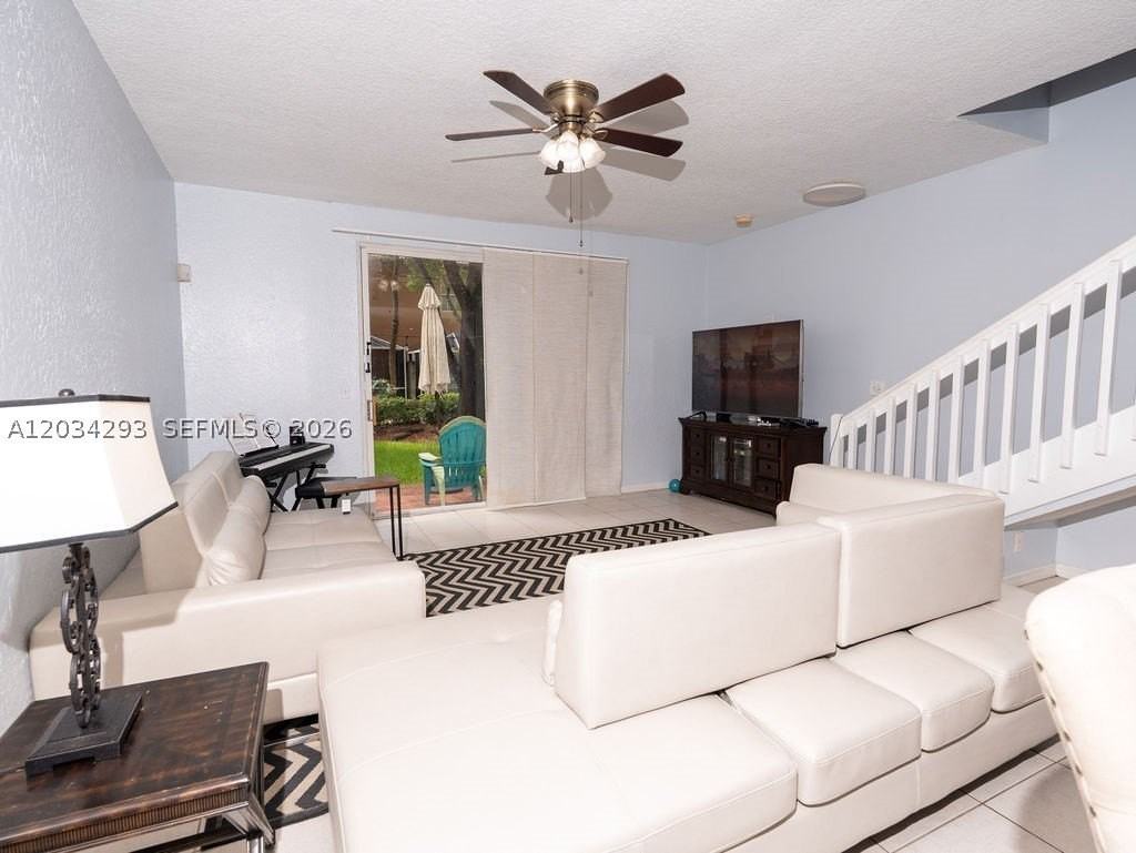 1611 Veracruz Ln #5-17 - Photo 5 of 32