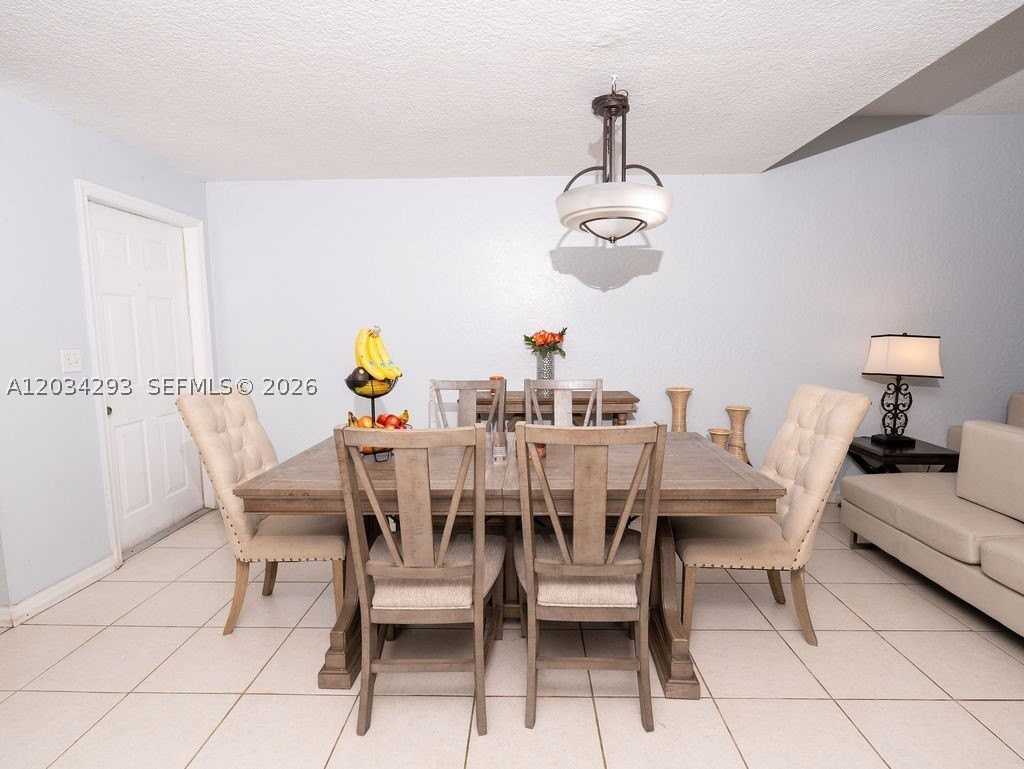 1611 Veracruz Ln #5-17 - Photo 7 of 32