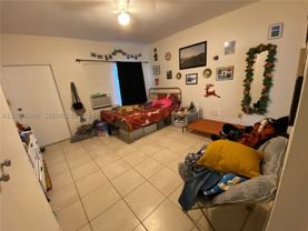 730 Sw 10th St #4 - Photo 1 of 1