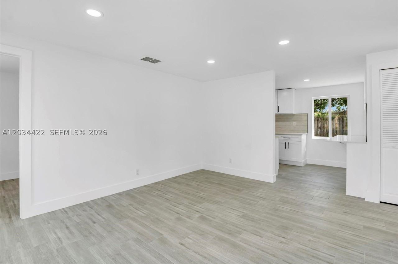 311 Nw 12th Ave - Photo 6 of 27