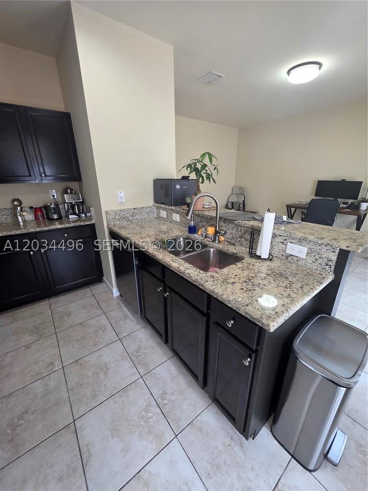 9424 Sw 171st Pl - Photo 4 of 33