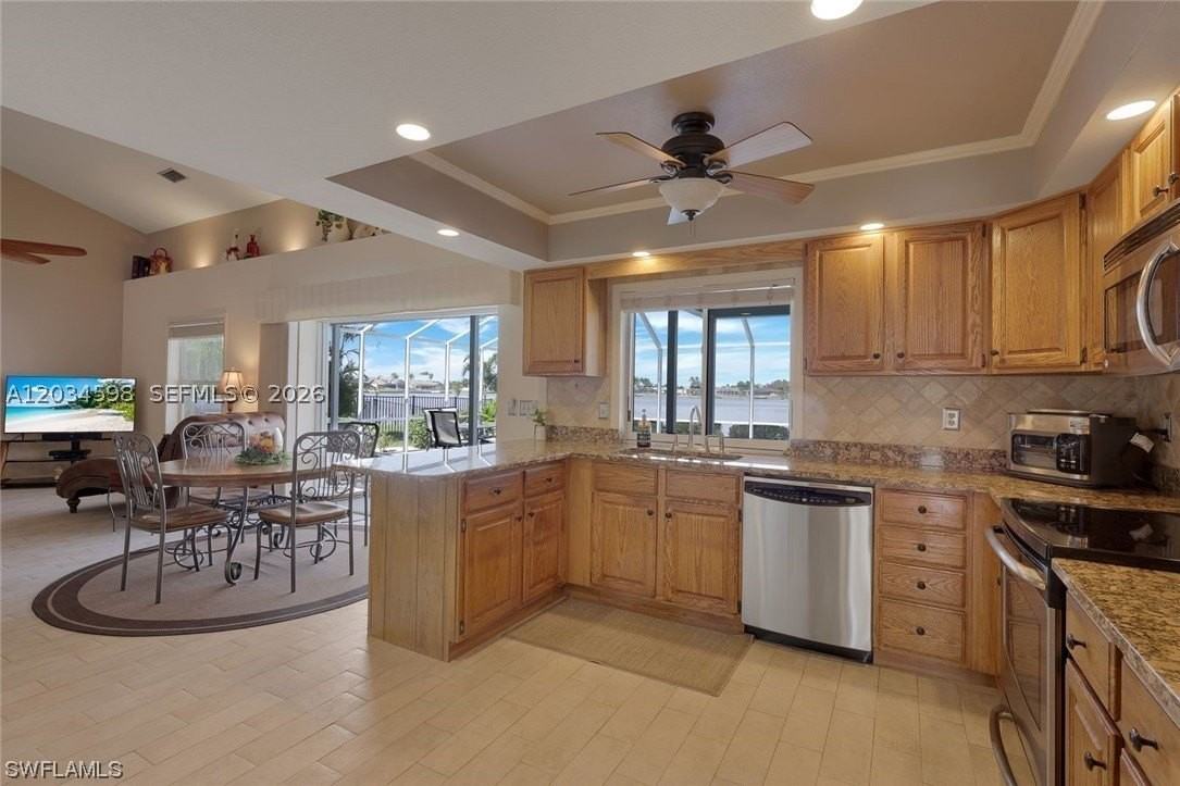 407 Sw 37th St #407 - Photo 5 of 17