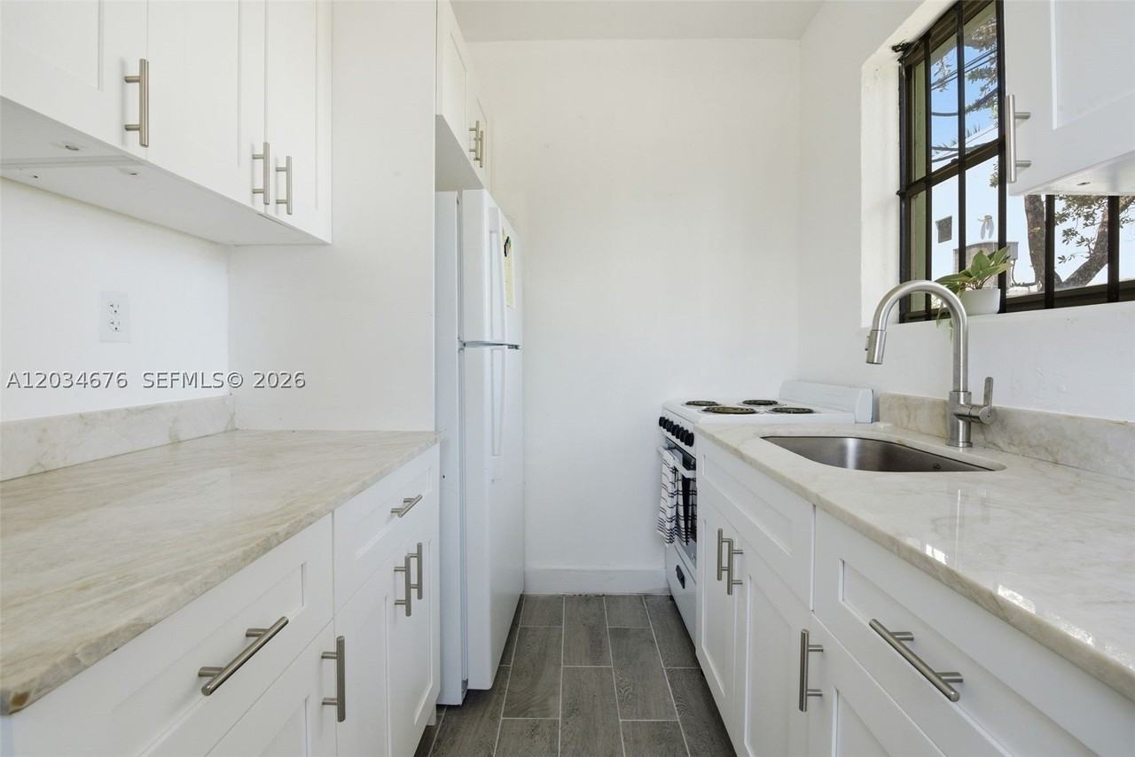 125 Nw 73rd St #125 - Photo 6 of 7