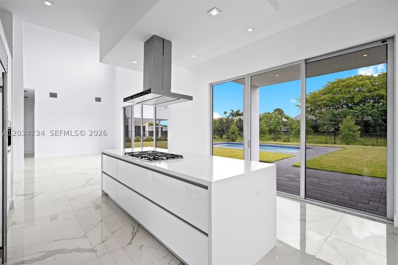 16710 Botaniko Dr N - Photo 5 of 29