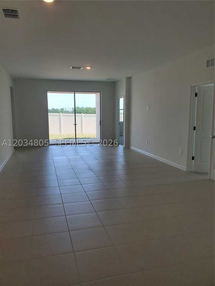 2455 2455 BLUESTONE RD - Photo 7 of 20