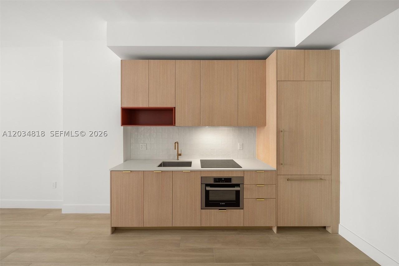 90 NE 32 St #203 - Photo 7 of 50