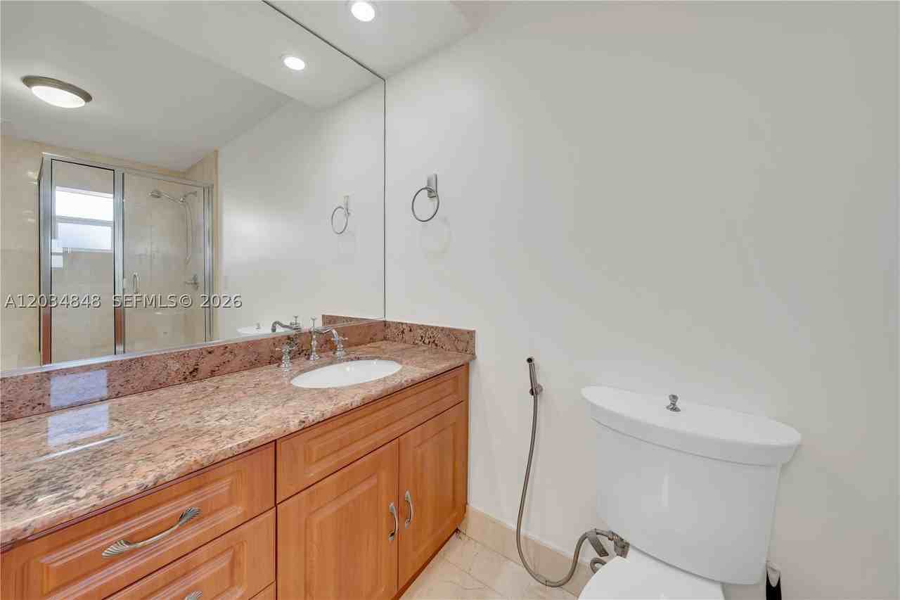 7600 Sw 19th Ter #C - Photo 2 of 8