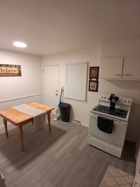 2202 South Cedar AveRoom 1 #1 - Photo 3 of 4