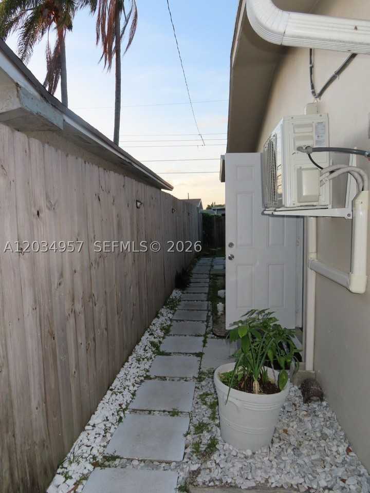 8571 Nw 11th St #REAR - Photo 2 of 12