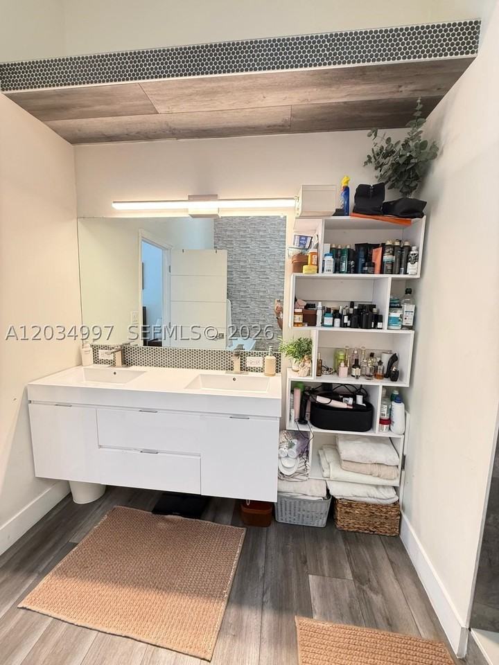 21251 Ne 3rd Ct - Photo 7 of 35