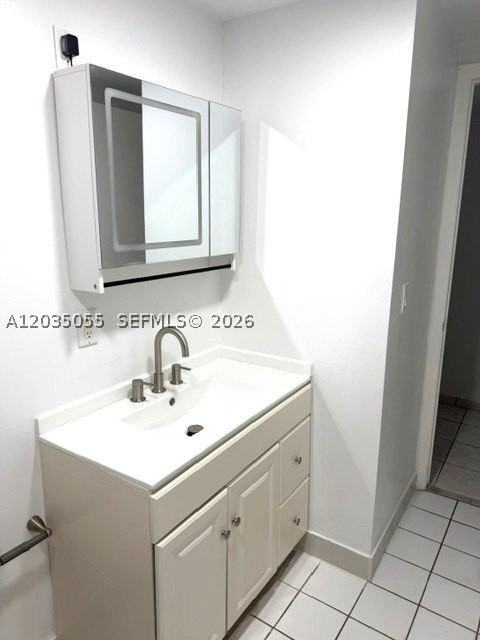 3640 Nw 9th St #302 - Photo 4 of 10