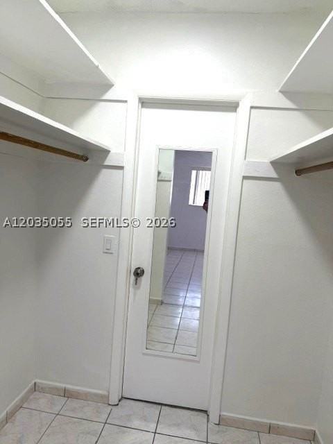 3640 Nw 9th St #302 - Photo 6 of 10