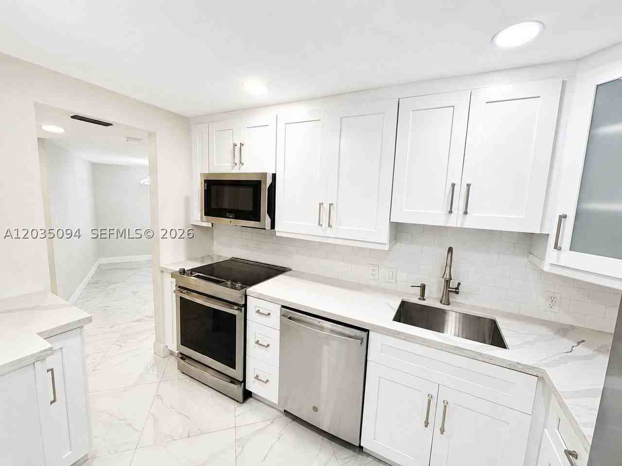 3301 N Country Club Dr #305
