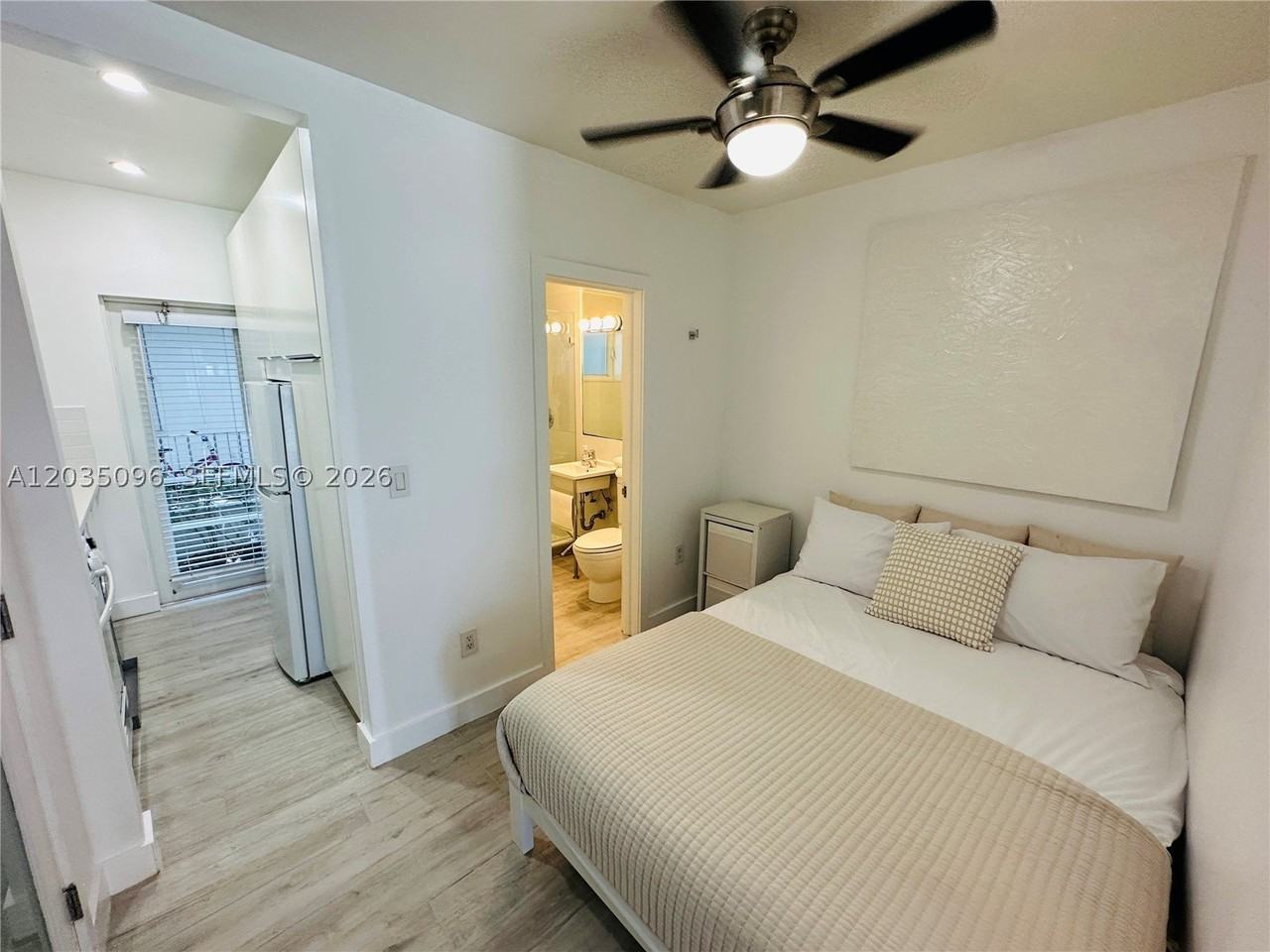 745 13th St #6 - Photo 5 of 20