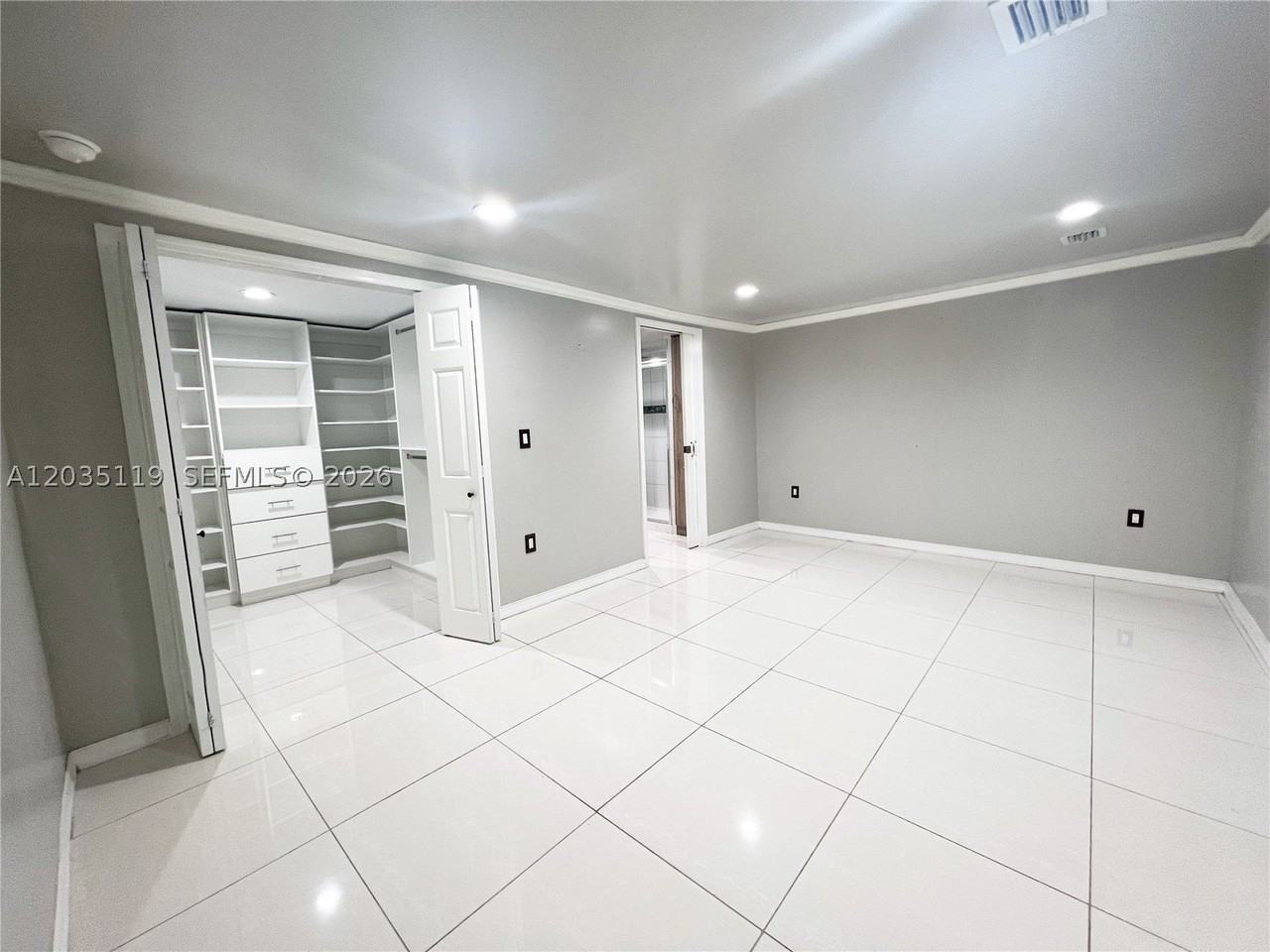 9615 Nw 3rd Ave - Photo 7 of 19
