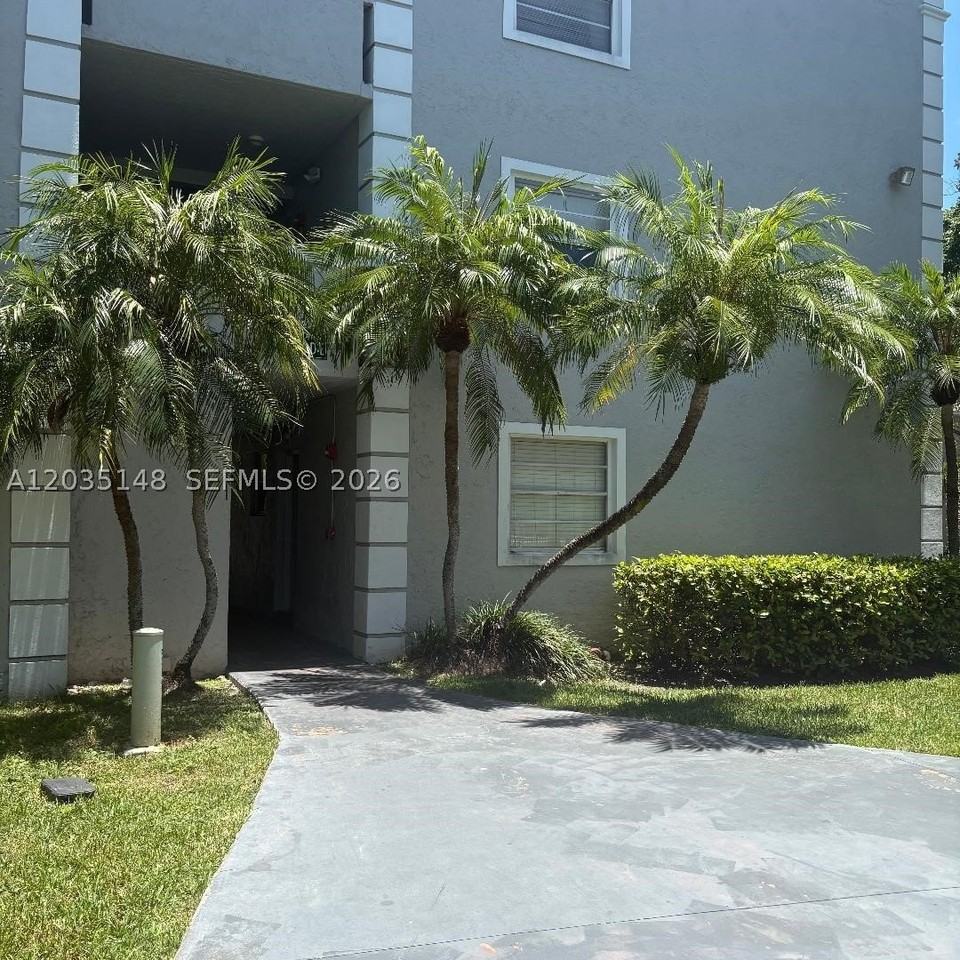 17255 Sw 95th Ave #153 - Photo 3 of 5