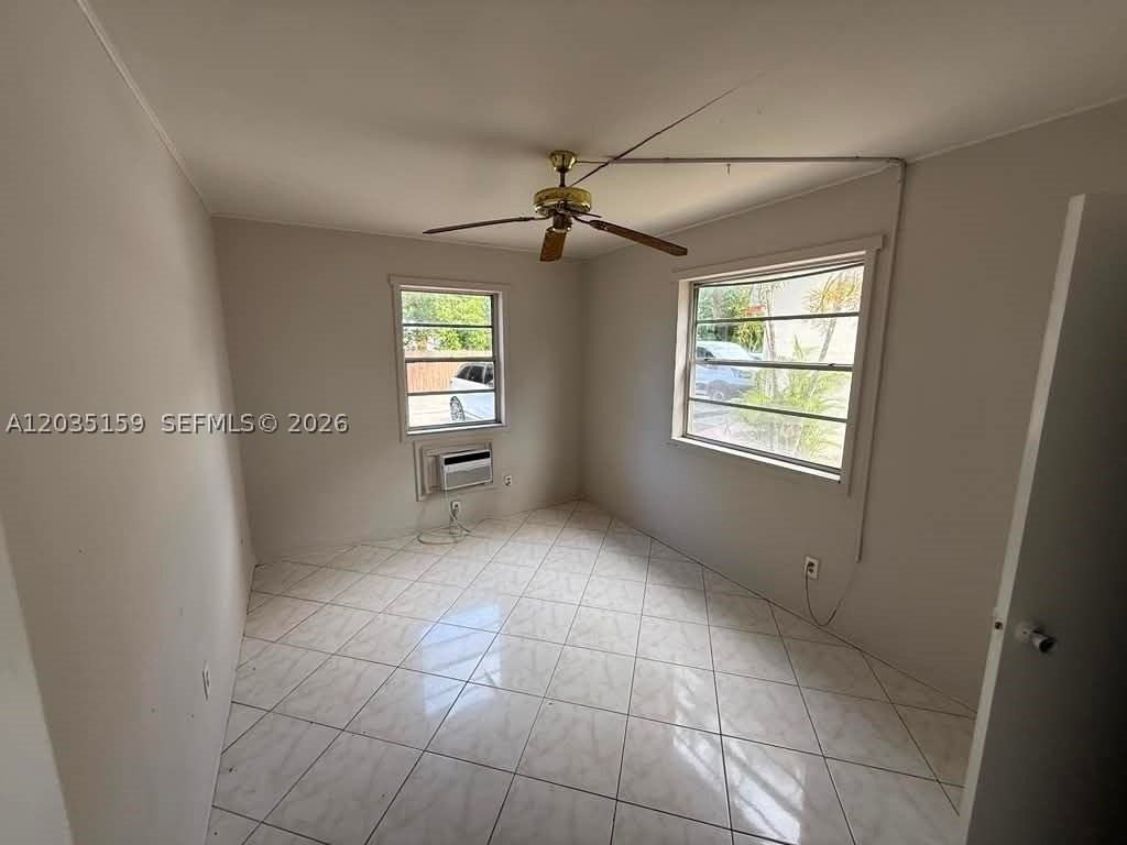 2917 Plunkett St #15C - Photo 3 of 7