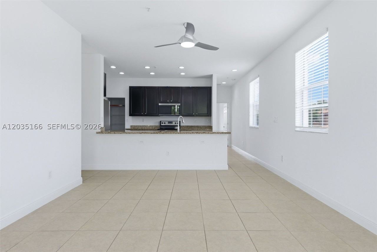 14776 Sw 10th St #10501 - Photo 6 of 38