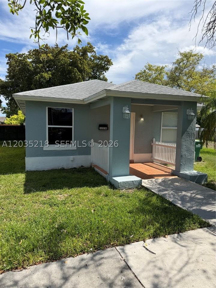 12230 Sw 203rd St