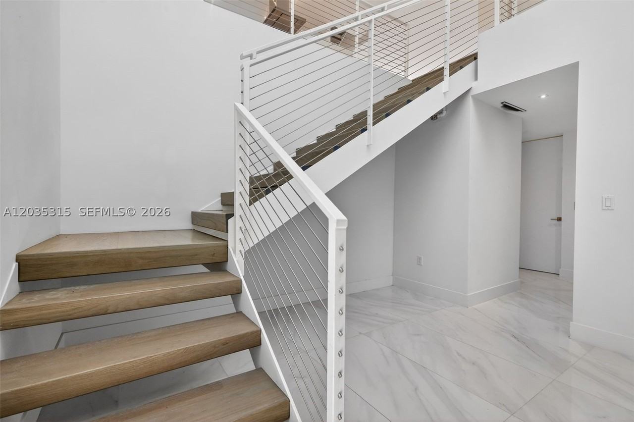 3750 Yacht Club Dr #TH5 - Photo 5 of 50