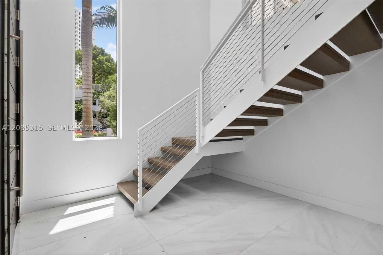 3750 Yacht Club Dr #TH5 - Photo 7 of 50