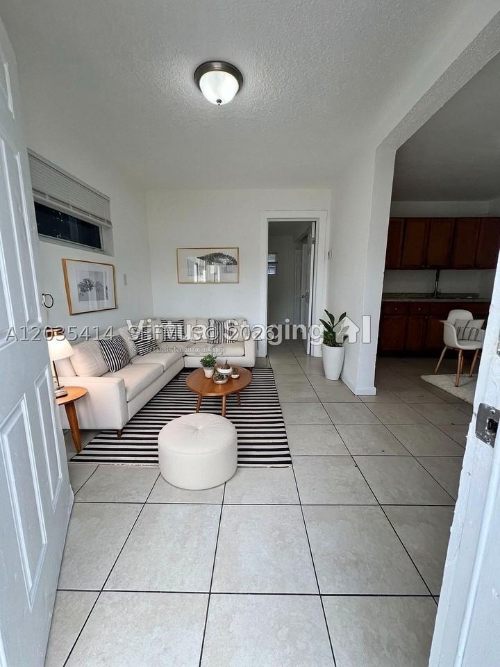 1754 Nw 45th St #1754 - Photo 4 of 11