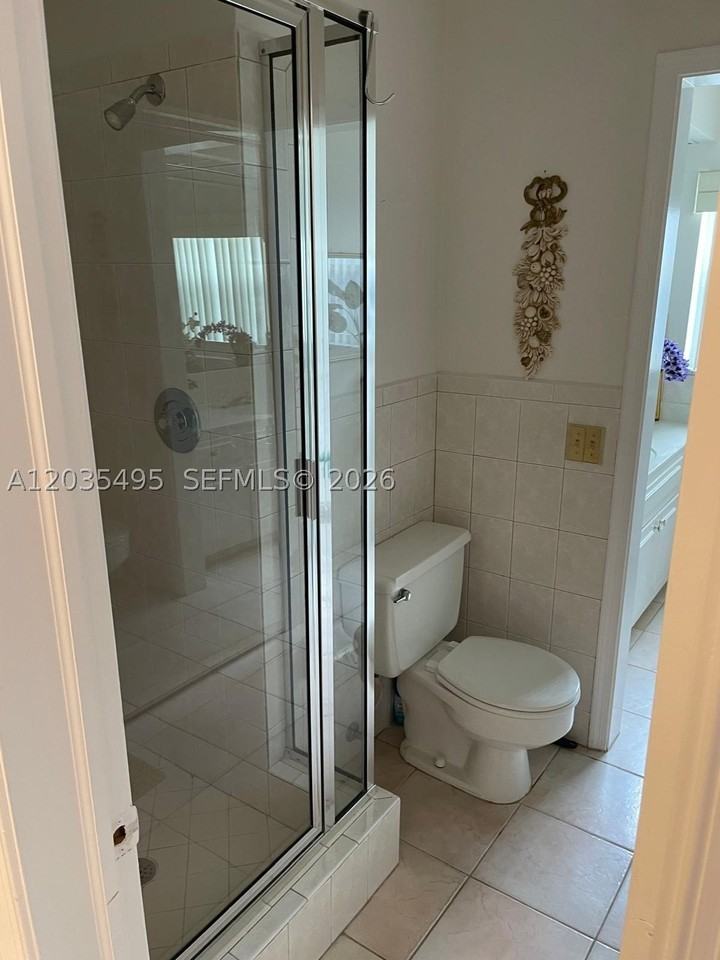 4808 Ne 25th Ave #1-2 - Photo 2 of 8