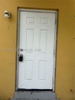 featured image of 640 Nw 10th Ter #1