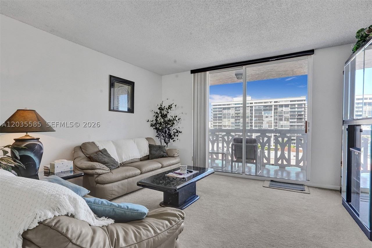 3113 S Ocean Dr #803