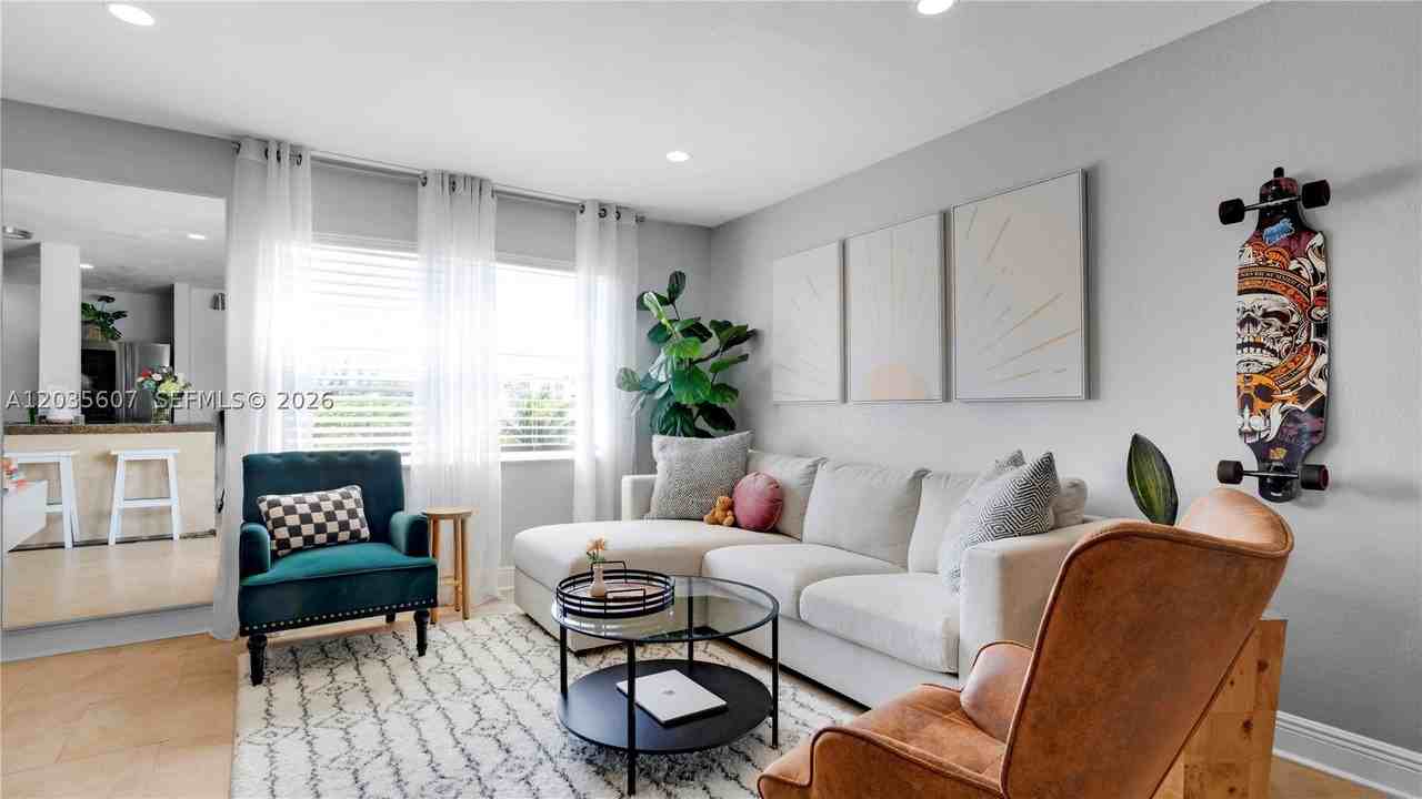 7925 Carlyle Ave #403 - Photo 3 of 27