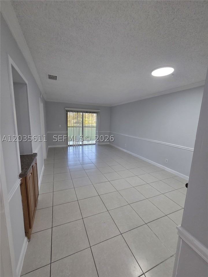 1170 Nw 80th Ave #203 - Photo 3 of 10