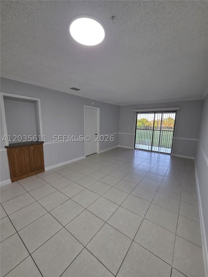 1170 Nw 80th Ave #203 - Photo 4 of 10