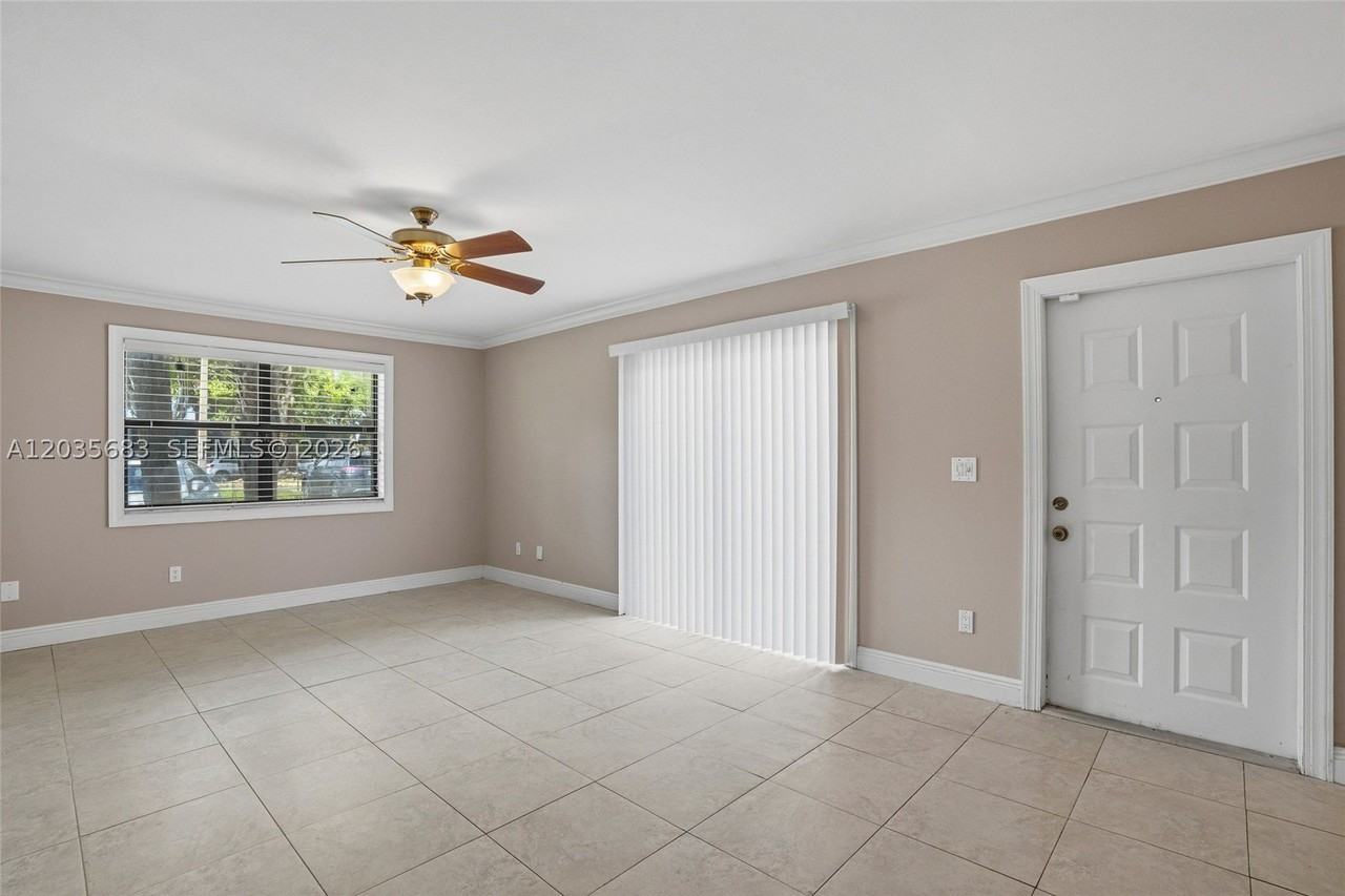 13993 Sw 94th Circle Ln #101-3 - Photo 7 of 36