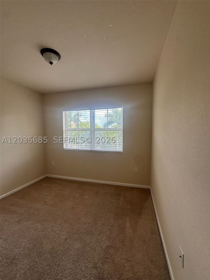 8900 Nw 97th Ave #212 - Photo 6 of 27