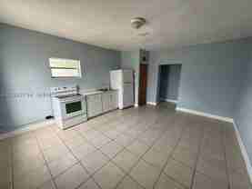 2014 Funston St #C - Photo 1 of 1