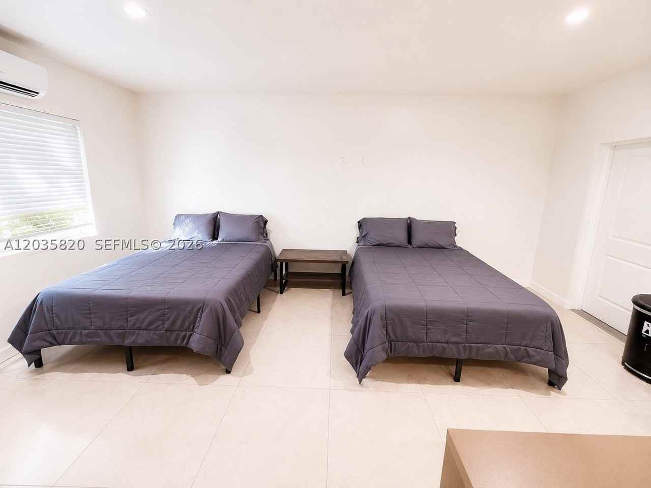 245 Ne 33rd St #104 - Photo 5 of 18