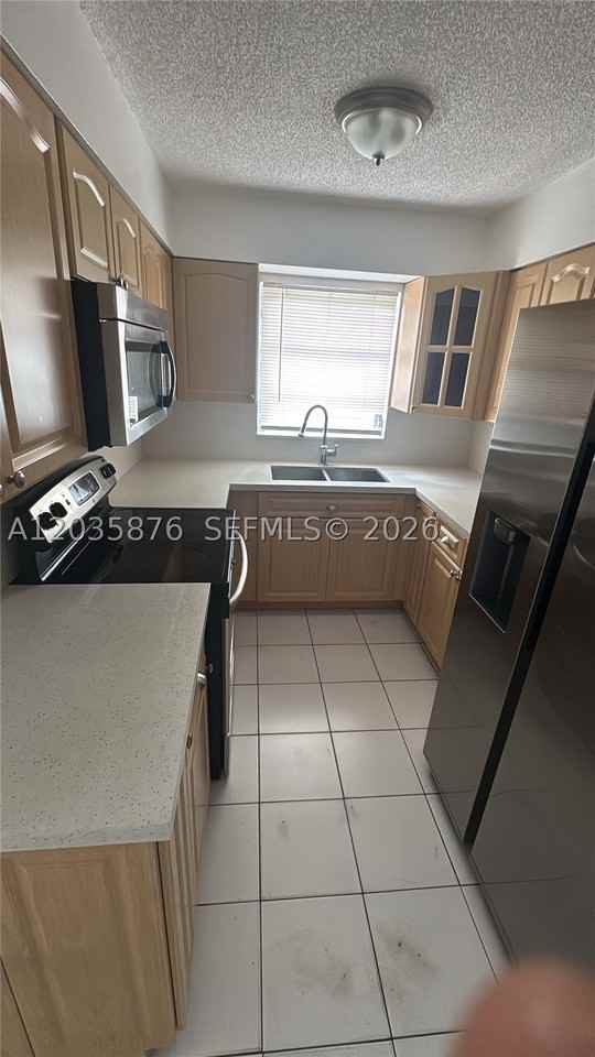 830 W 75th St #1 - Photo 2 of 6