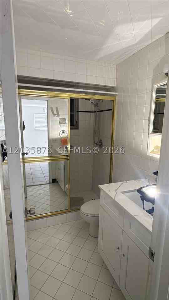 830 W 75th St #1 - Photo 5 of 6