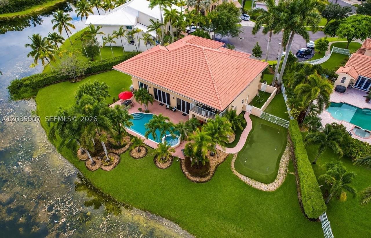 1333 Sw 175th Way - Photo 3 of 48