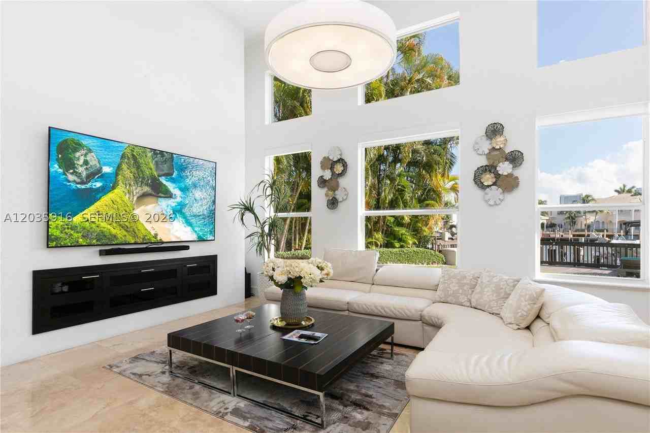 954 Sanibel Dr #954 - Photo 4 of 42