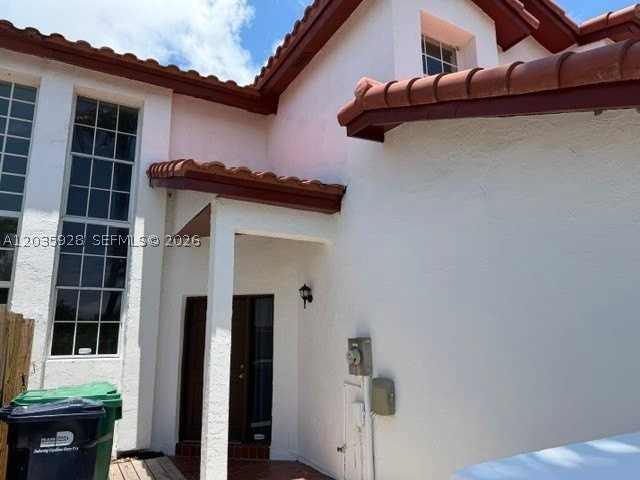 20910 Sw 81st Pl - Photo 2 of 11