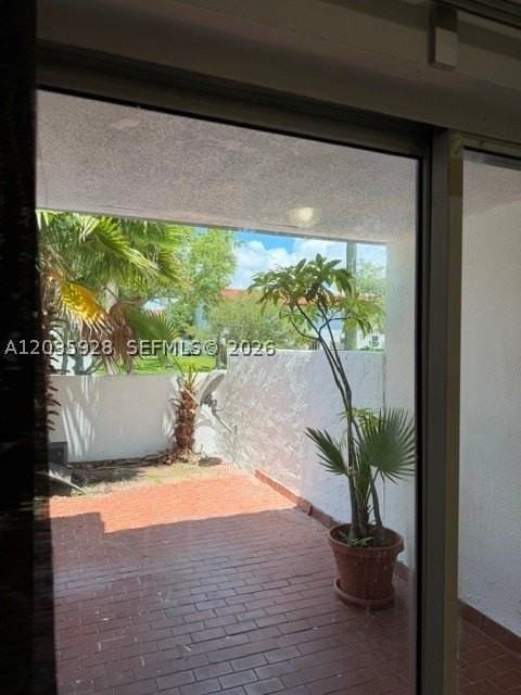 20910 Sw 81st Pl - Photo 5 of 11