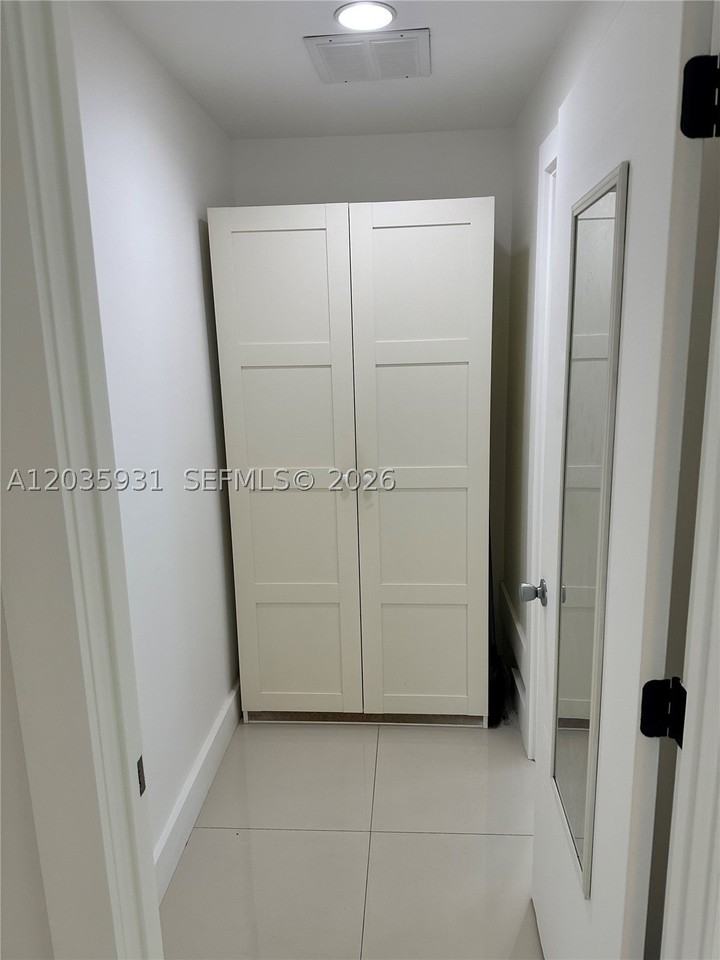 3071 Sw 27th Ave #25 - Photo 7 of 9